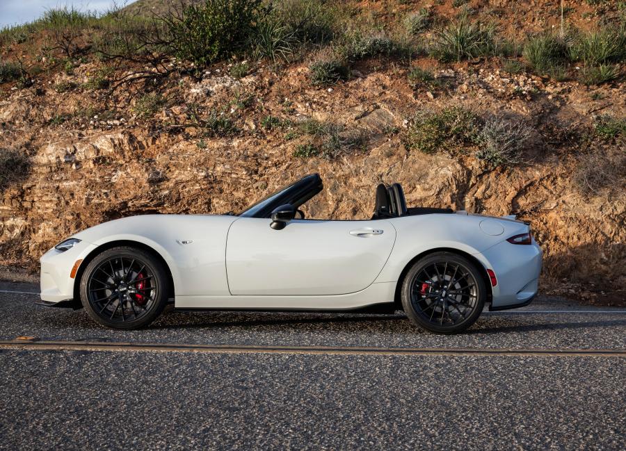  Mazda MX-5 Miata Club 2015 года  (фото 4 из 31)